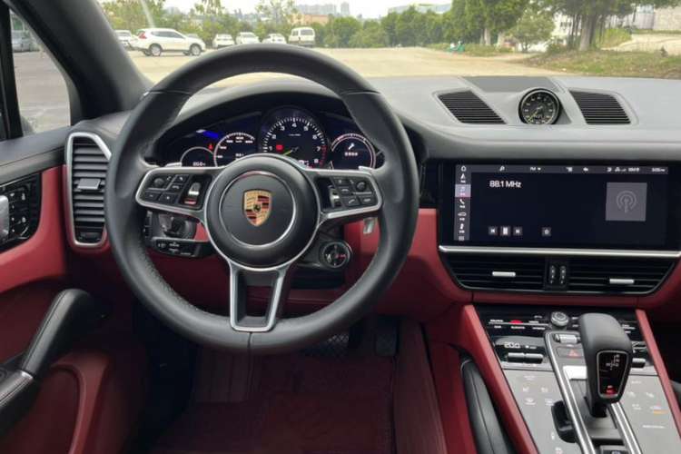 Used Porsche Cayenne E-Hybrid 2020 Cayenne E-Hybrid 2.0T Interior 6