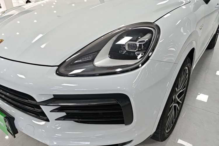 Used Porsche Cayenne E-Hybrid 2020 Cayenne E-Hybrid 2.0T Left Front Headlight