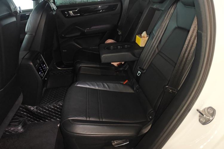 Used Porsche Cayenne E-Hybrid 2020 Cayenne E-Hybrid 2.0T Left Rear Seat