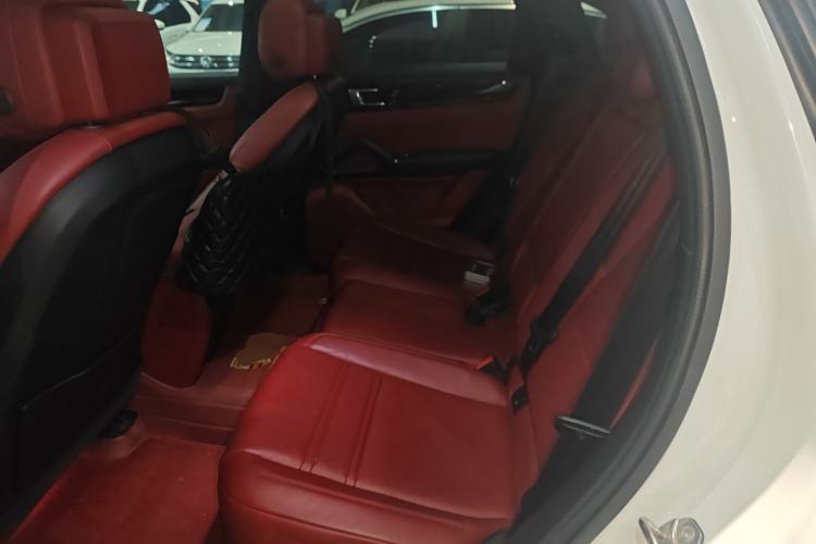 Used Porsche Cayenne E-Hybrid 2020 Cayenne E-Hybrid Coupé 2.0T Left Rear Seat