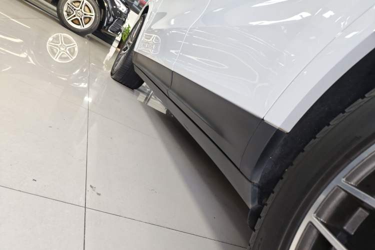 Used Porsche Cayenne E-Hybrid 2020 Cayenne E-Hybrid 2.0T Left Side Sill