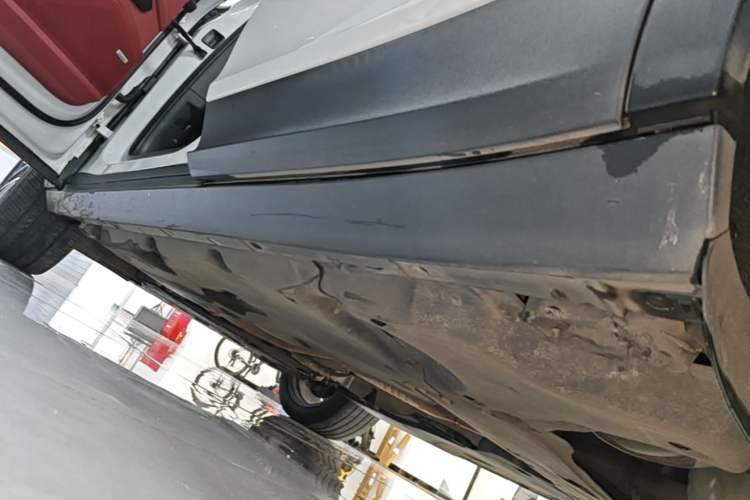 Used Porsche Cayenne E-Hybrid 2020 Cayenne E-Hybrid 2.0T Left Side Sill