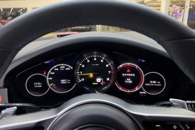 Used Porsche Cayenne E-Hybrid 2020 Cayenne E-Hybrid Coupé 2.0T Odometer Close Up