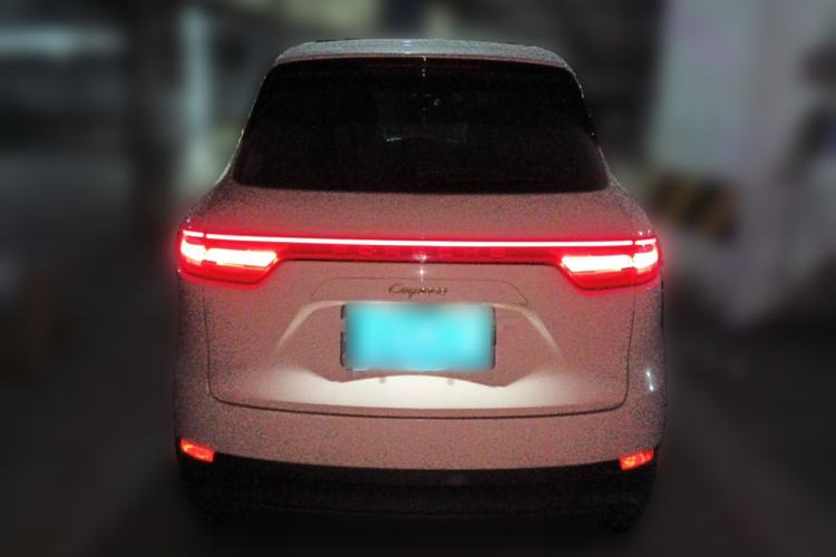 Used Porsche Cayenne E-Hybrid 2020 Cayenne E-Hybrid 2.0T Rear