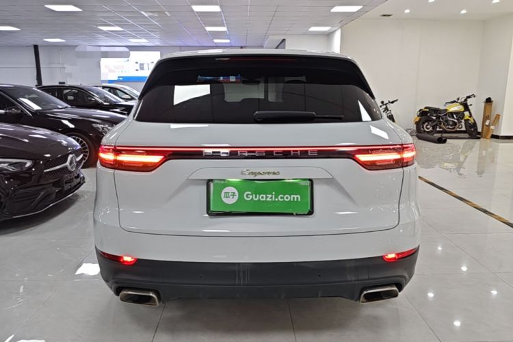 Used Porsche Cayenne E-Hybrid 2020 Cayenne E-Hybrid 2.0T Rear