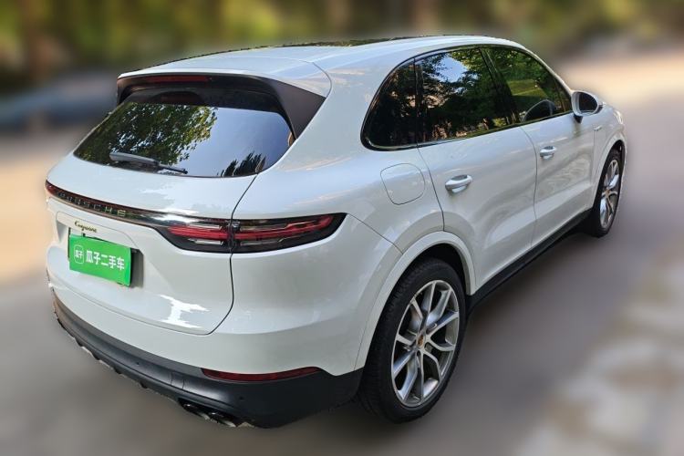 Used Porsche Cayenne E-Hybrid 2020 Cayenne E-Hybrid 2.0T Rear Right 45 Deg