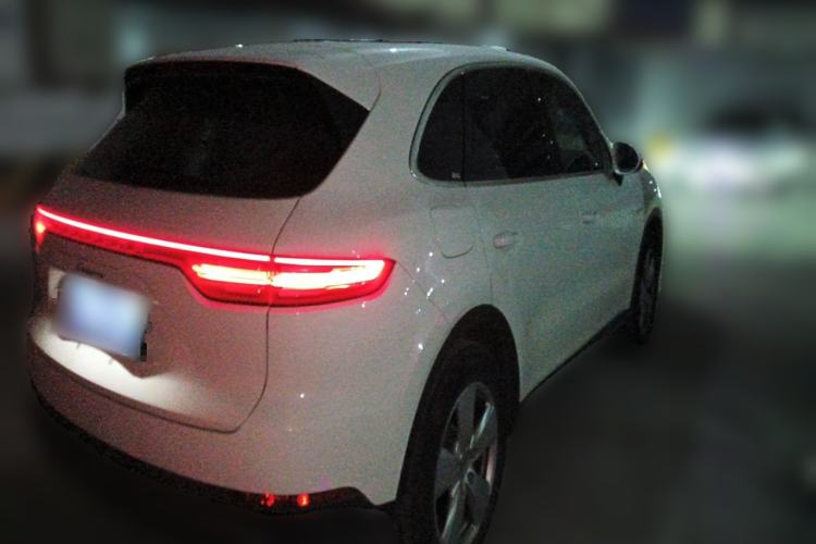 Used Porsche Cayenne E-Hybrid 2020 Cayenne E-Hybrid 2.0T Rear Right 45 Deg
