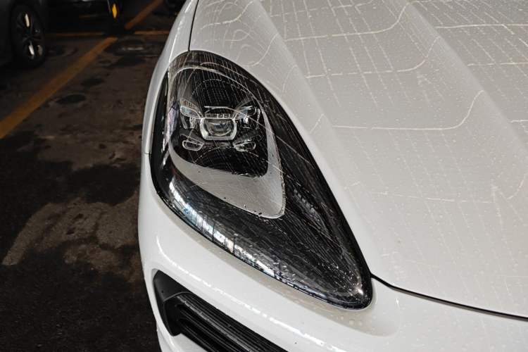 Used Porsche Cayenne E-Hybrid 2020 Cayenne E-Hybrid 2.0T Right Front Headlight