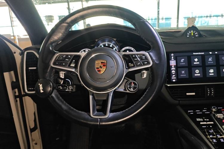Used Porsche Cayenne E-Hybrid 2020 Cayenne E-Hybrid 2.0T Steering Wheel