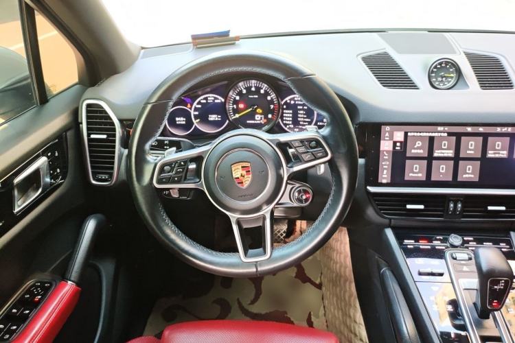 Used Porsche Cayenne E-Hybrid 2020 Cayenne E-Hybrid 2.0T Steering Wheel