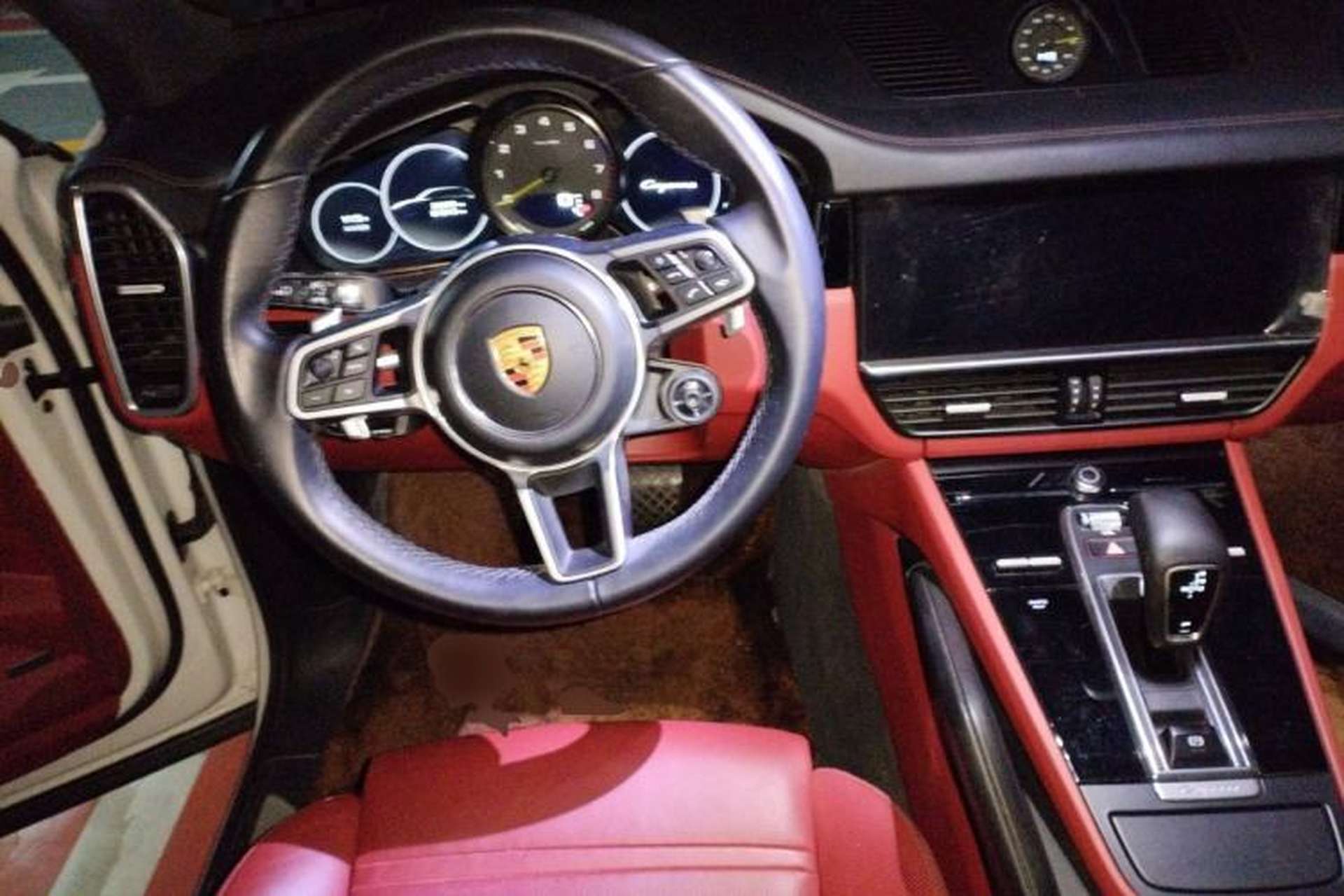 Used Porsche Cayenne E-Hybrid 2020 Cayenne E-Hybrid 2.0T Steering Wheel