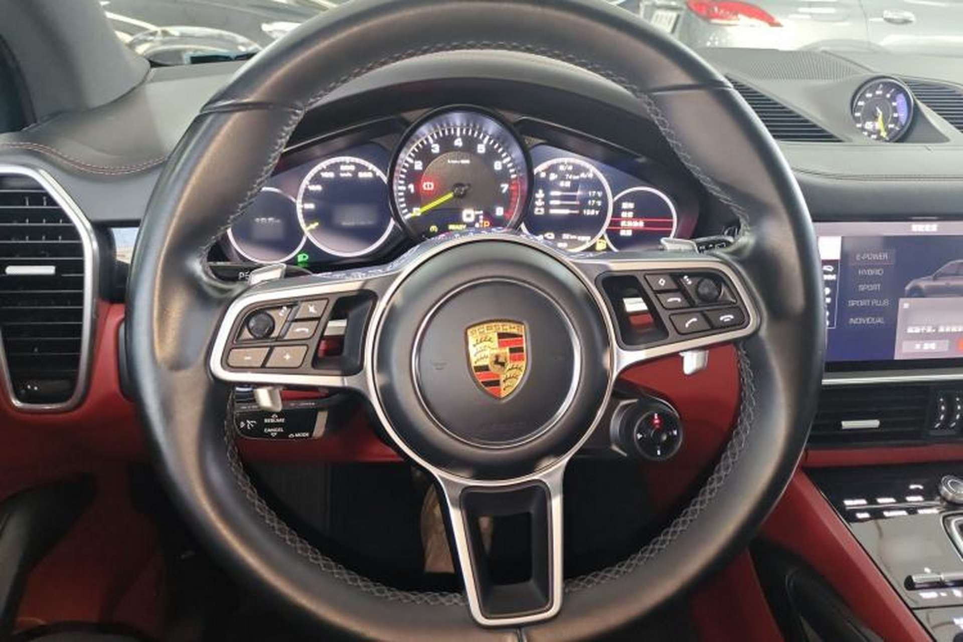 Used Porsche Cayenne E-Hybrid 2020 Cayenne E-Hybrid 2.0T Steering Wheel