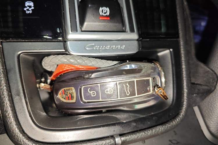 Used Porsche Cayenne E-Hybrid 2020 Cayenne E-Hybrid 2.0T Vehicle Key