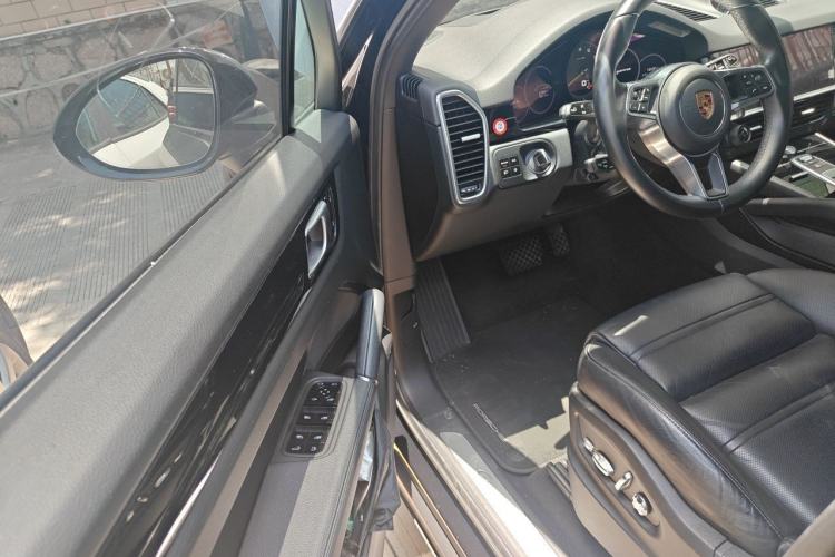Used Porsche Cayenne E-Hybrid 2021 Cayenne E-Hybrid 2.0T Driver Seat