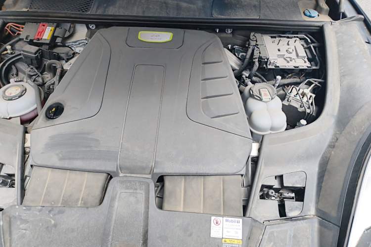 Used Porsche Cayenne E-Hybrid 2021 Cayenne E-Hybrid 2.0T Engine Bay Left