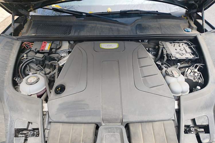Used Porsche Cayenne E-Hybrid 2021 Cayenne E-Hybrid 2.0T Engine Bay