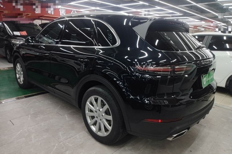 Used Porsche Cayenne E-Hybrid 2021 Cayenne E-Hybrid 2.0T Exterior 2
