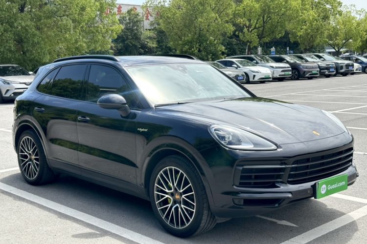 Used Porsche Cayenne E-Hybrid 2021 Cayenne E-Hybrid 2.0T Exterior 2