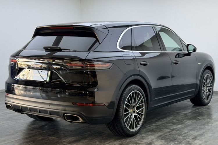 Used Porsche Cayenne E-Hybrid 2021 Cayenne E-Hybrid 2.0T Exterior 4