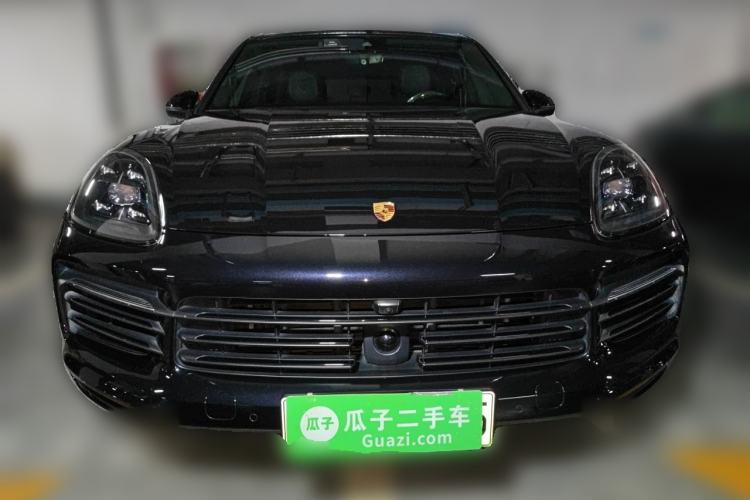 Used Porsche Cayenne E-Hybrid  Front