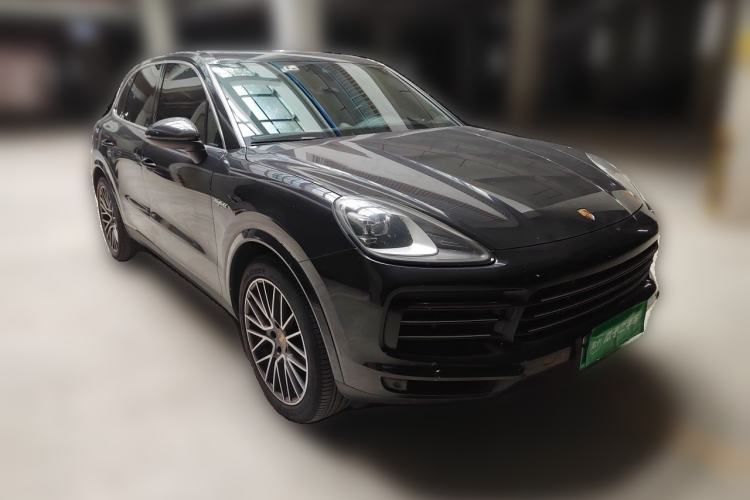 Used Porsche Cayenne E-Hybrid 2021 Cayenne E-Hybrid 2.0T Front Right 45 Deg