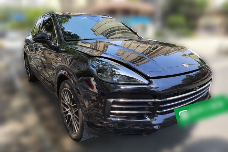 Used Porsche Cayenne E-Hybrid 2021 Cayenne E-Hybrid 2.0T Front Right 45 Deg