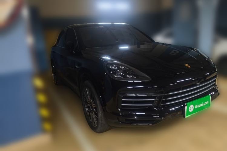 Used Porsche Cayenne E-Hybrid 2021 Cayenne E-Hybrid 2.0T Front Right 45 Deg