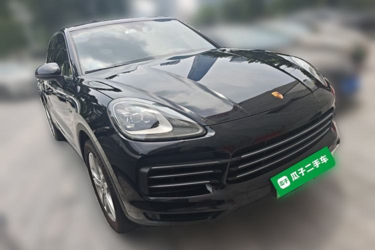 Used Porsche Cayenne E-Hybrid 2021 Cayenne E-Hybrid 2.0T Front Right 45 Deg