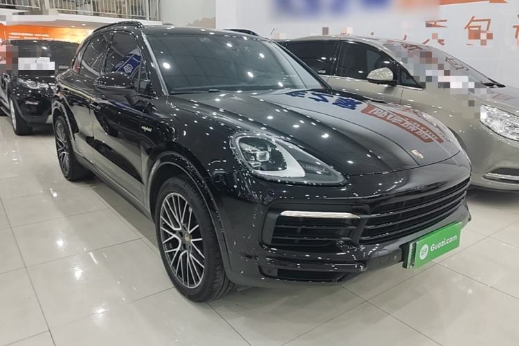 Used Porsche Cayenne E-Hybrid 2021 Cayenne E-Hybrid 2.0T Front Right 45 Deg