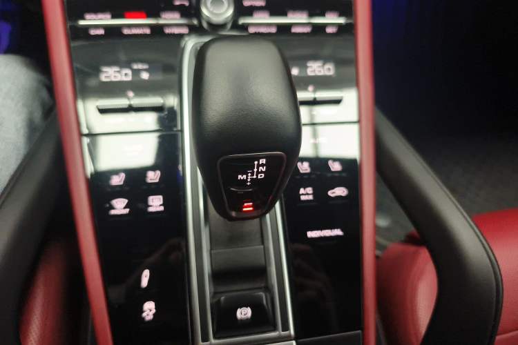 Used Porsche Cayenne E-Hybrid 2021 Cayenne E-Hybrid 2.0T Gear Lever