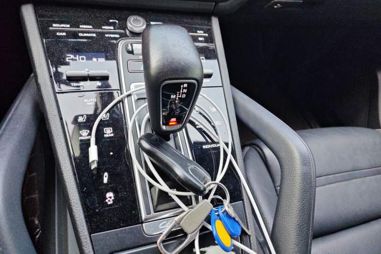 Used Porsche Cayenne E-Hybrid 2021 Cayenne E-Hybrid 2.0T Gear Lever