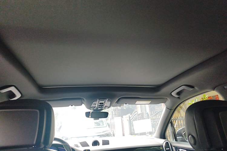 Used Porsche Cayenne E-Hybrid 2021 Cayenne E-Hybrid 2.0T Headliner