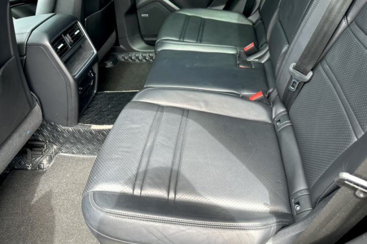Used Porsche Cayenne E-Hybrid 2021 Cayenne E-Hybrid 2.0T Interior 1