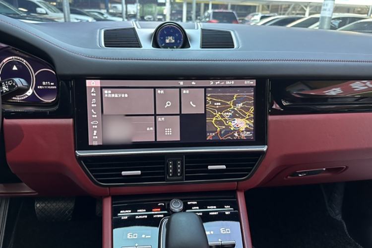 Used Porsche Cayenne E-Hybrid 2021 Cayenne E-Hybrid 2.0T Interior 15