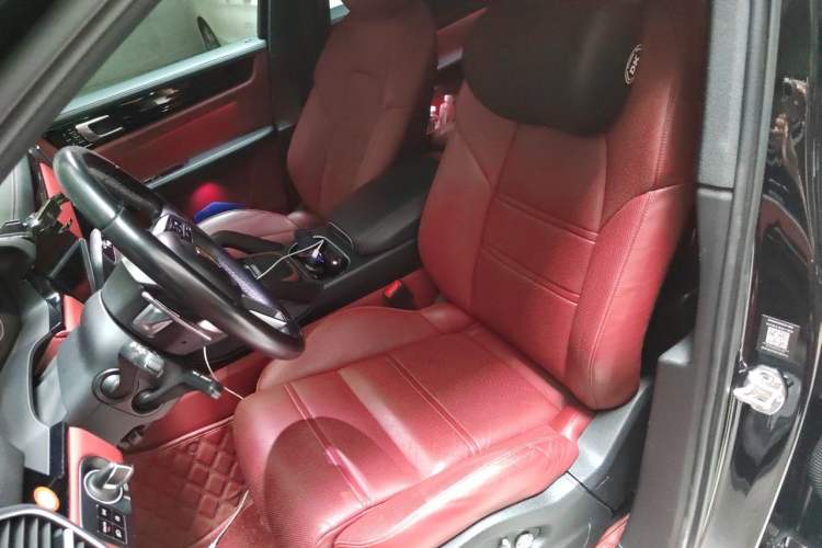 Used Porsche Cayenne E-Hybrid 2021 Cayenne E-Hybrid 2.0T Left Front Seat