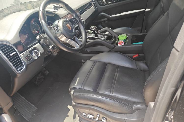 Used Porsche Cayenne E-Hybrid 2021 Cayenne E-Hybrid 2.0T Left Front Seat