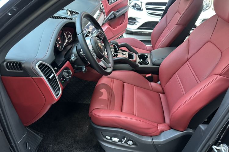 Used Porsche Cayenne E-Hybrid 2021 Cayenne E-Hybrid 2.0T Left Front Seat