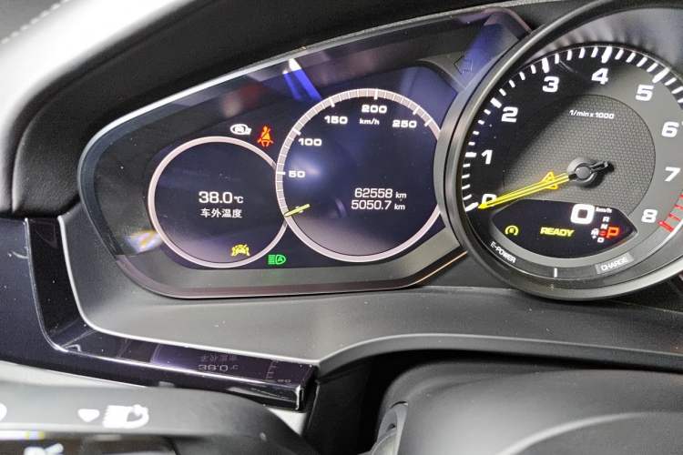 Used Porsche Cayenne E-Hybrid  Odometer Close Up