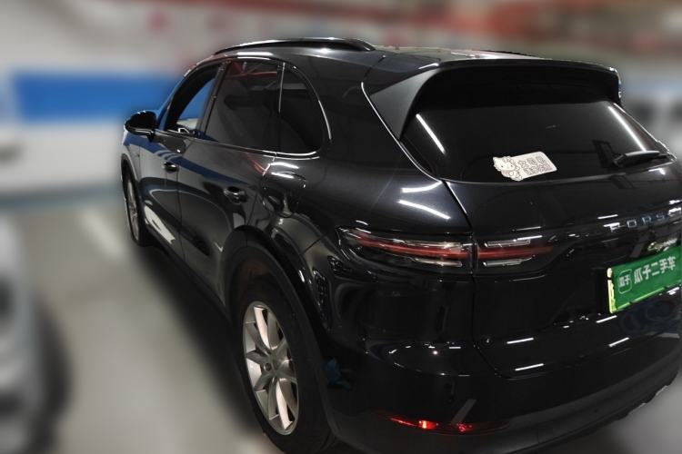 Used Porsche Cayenne E-Hybrid 2021 Cayenne E-Hybrid 2.0T Rear Left 45 Deg