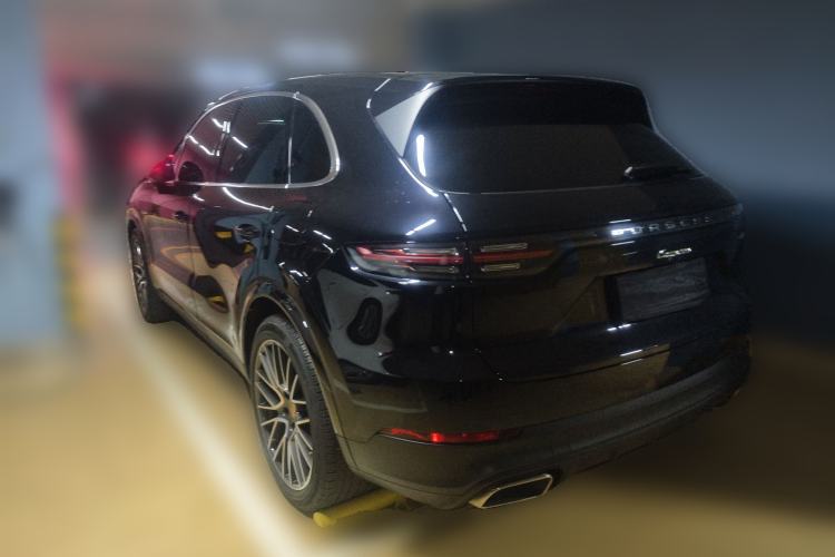 Used Porsche Cayenne E-Hybrid 2021 Cayenne E-Hybrid 2.0T Rear Left 45 Deg