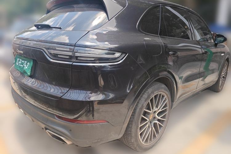 Used Porsche Cayenne E-Hybrid 2021 Cayenne E-Hybrid 2.0T Rear Right 45 Deg