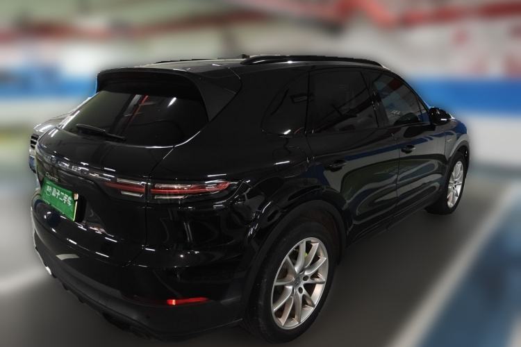 Used Porsche Cayenne E-Hybrid 2021 Cayenne E-Hybrid 2.0T Rear Right 45 Deg