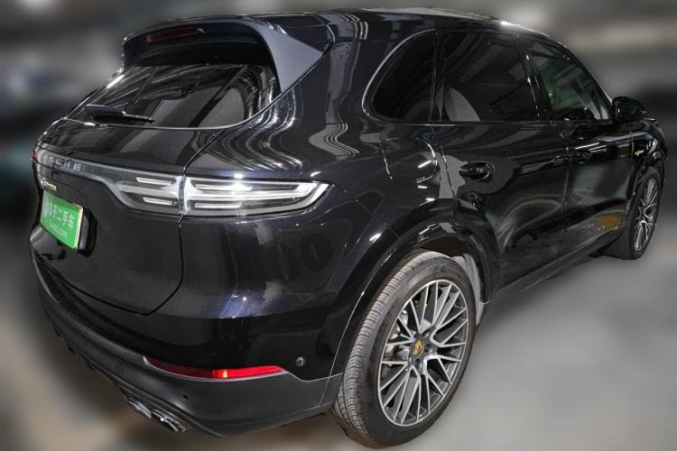 Used Porsche Cayenne E-Hybrid  Rear Right 45 Deg