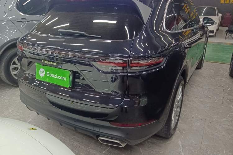 Used Porsche Cayenne E-Hybrid 2021 Cayenne E-Hybrid 2.0T Rear Right 45 Deg