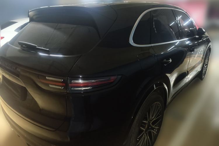 Used Porsche Cayenne E-Hybrid 2021 Cayenne E-Hybrid 2.0T Rear Right 45 Deg
