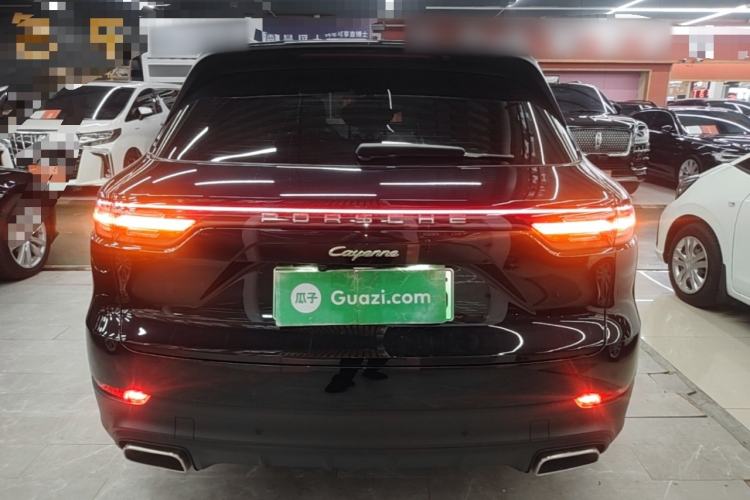 Used Porsche Cayenne E-Hybrid 2021 Cayenne E-Hybrid 2.0T Rear