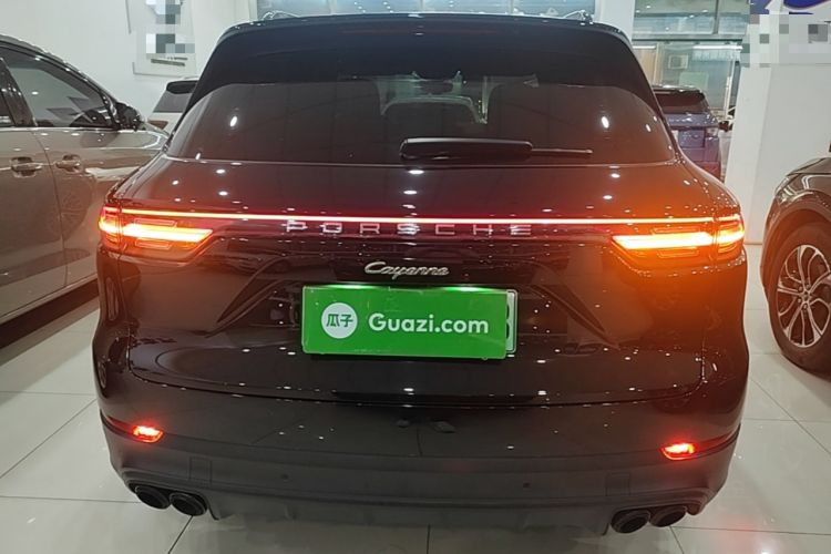 Used Porsche Cayenne E-Hybrid 2021 Cayenne E-Hybrid 2.0T Rear
