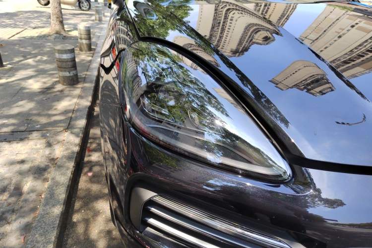 Used Porsche Cayenne E-Hybrid 2021 Cayenne E-Hybrid 2.0T Right Front Headlight