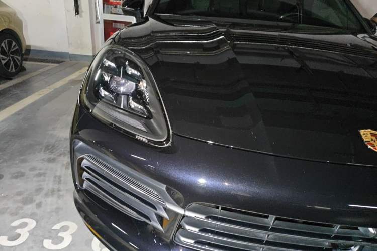 Used Porsche Cayenne E-Hybrid  Right Front Headlight