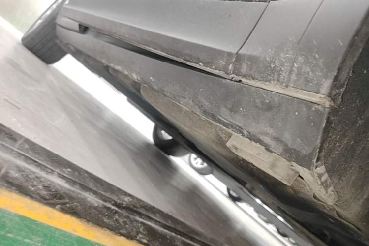 Used Porsche Cayenne E-Hybrid 2021 Cayenne E-Hybrid 2.0T Right Side Sill
